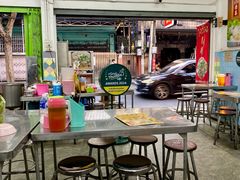 景观位-榮泰米粉湯(Left Shop)