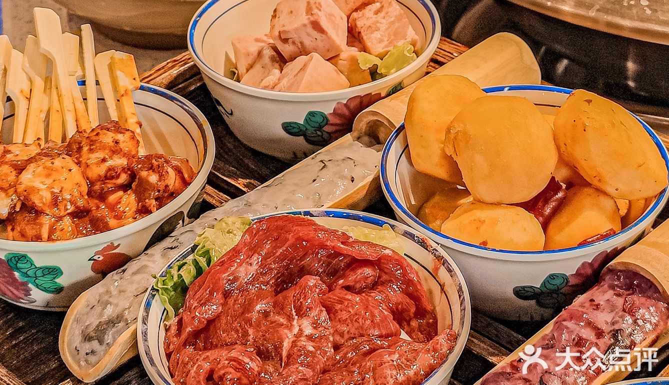 甜品不限量的卤菜火锅👀跑断腿也要吃