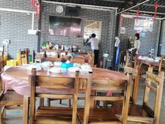 大堂-御霞苑泥烩鸡休闲农庄