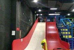 -蹦贝运动中心·蹦床·攀岩·闯关(龙岗店)