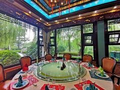 包厢-鹊华居·地道鲁菜·海鲜·融合味(大明湖店)