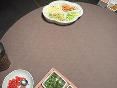 -左庭右院鲜牛肉火锅黑金店(陆家嘴中心店)
