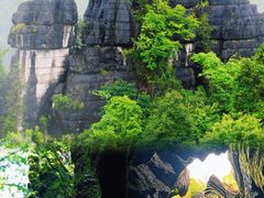 -梭布垭石林景区