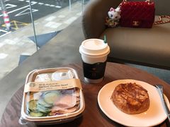 鸡肉沙拉/焦糖酥/脱脂奶-星巴克臻选(南京艾尚天地店)