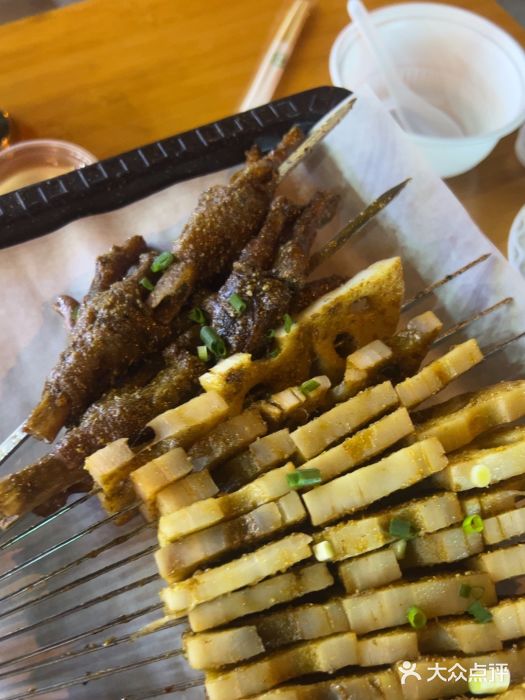 郑贵初烧烤·烤凤爪的发明者(王家湾店)图片