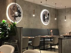 大堂-必胜客(中大银泰店)