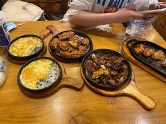 -老东镇啤酒屋海鲜加工·蒸汽海鲜·海鲜烧烤(台东店)