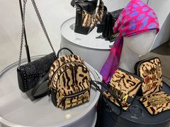 -MCM(比斯特上海购物村店)