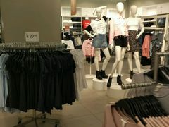 -H&M(鹏欣水游城店)