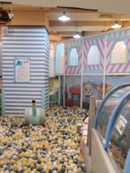 -多多淘儿童体验中心(重庆来福士店)