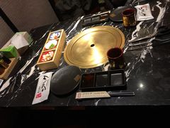 -山川小町·极番烧肉(新地假日广场店)