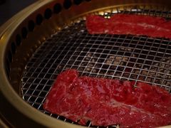 -铭牛烧肉·和牛海鲜自助(高新月牙湖店)