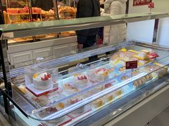 面包甜点陈列柜-味多美(江桥万达店)