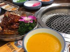 -明洞阿姨·韩式酱蟹烤肉·创意料理(三元桥店)