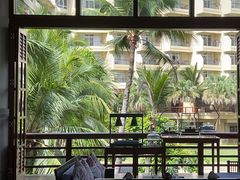 -亚龙湾喜来登·美景台大堂吧