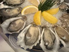 -斯普汇生蚝牛排馆(中骏世界城店)
