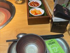 -一朵菌·野生菌探索家火锅(南亚店)