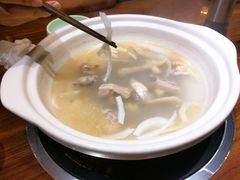 -龙泉人椰子鸡·糟粕醋·地标海南菜(龙昆南店)