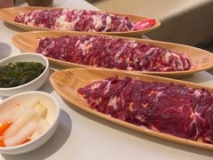 -左庭右院鲜牛肉火锅(金山万达店)