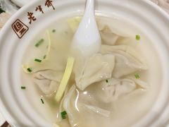 刀鱼馄饨-老半斋(福州路店)