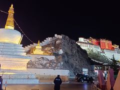 -布达拉宫