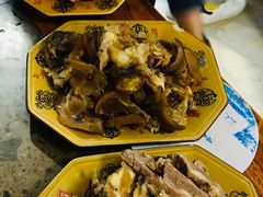 -黄利砖万峰林布依特色酸笋牛肉馆