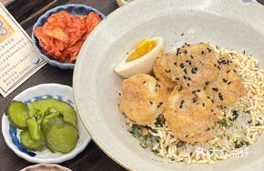 Egg Yolk Baked Shrimp Ball Tea-Infused Rice