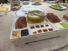 北京烤鸭-良友·海鲜青岛菜·海肠捞饭(五四广场店)