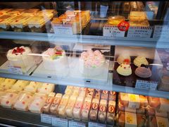 -红宝石·鲜奶小方·海派西点房(南丹店)