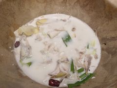 -滇香肴·云南菜蒸汽石锅鱼(云南北路店)