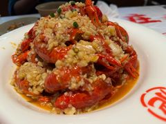 -肥肥虾庄·金牌油焖大虾(汉街SKP店)