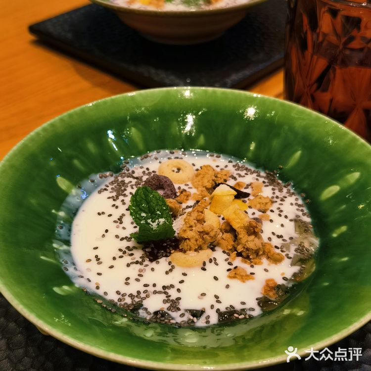 很有欢快气氛的一个餐厅～