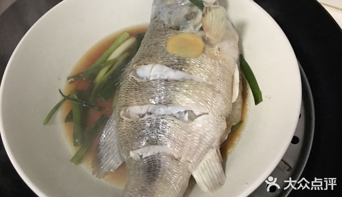 简单易做的清蒸鲈鱼