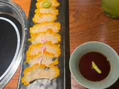 -花菇朵·云山雀 ll 野生菌锅·野果酸汤·精品滇菜(万柳店)