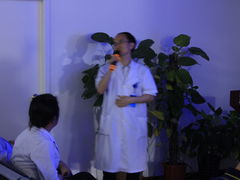 -上海和平眼科医院