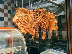 面包甜点陈列柜-清真·玛丽亚新疆菜主题餐厅(浙江中路店)