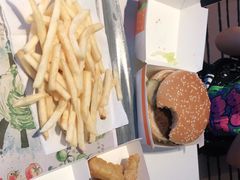 -麦当劳(欢乐谷店)
