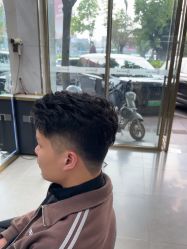 -苏奇发型·烫发染发