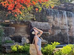 -七彩云南古滇温泉山庄