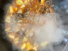 -三江鱼东北特色铁锅炖(骆驼店)