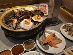 -山焱·炭火自助烤肉(周浦万达店)