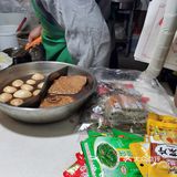 大爷不小心算错钱了，赶忙解释怕我们生