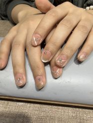 -艾珂·美甲美睫