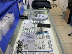 -美式眼镜·授权蔡司.依视路.尼康.豪雅.明月(南翔印象城店)