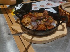 -潮界(LU·ONE凯德晶萃广场店)