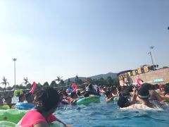 -汤山欢乐水世界