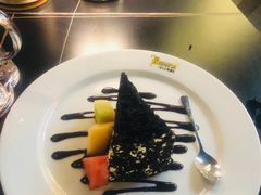 黑森林蛋糕配水果-巴伐利亚啤酒坊(意式风情街店)