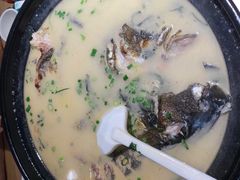 -呷湘厨·鱼汤捞饭·剁椒鱼头·辣椒炒肉(国家会展中心店)