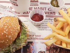-The Habit Burger Grill 哈比特汉堡(复兴soho店)