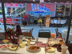 -刘姐啤酒鱼民族演艺餐厅(西街总店)